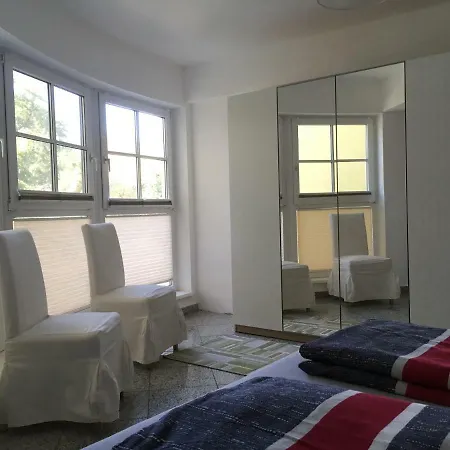 Fewobada - Ferienwohnung Am Bahnhof * Dallgow-Doeberitz
