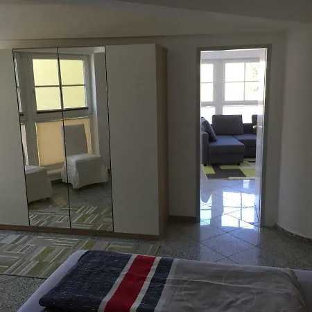 Fewobada - Ferienwohnung Am Bahnhof